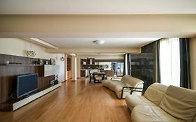 Central Flat With Monster Living Room